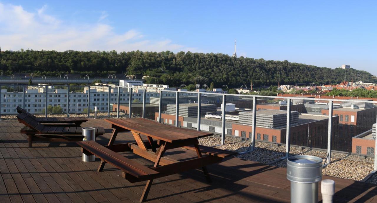 Golden Family Apartments ปราก ภายนอก รูปภาพ