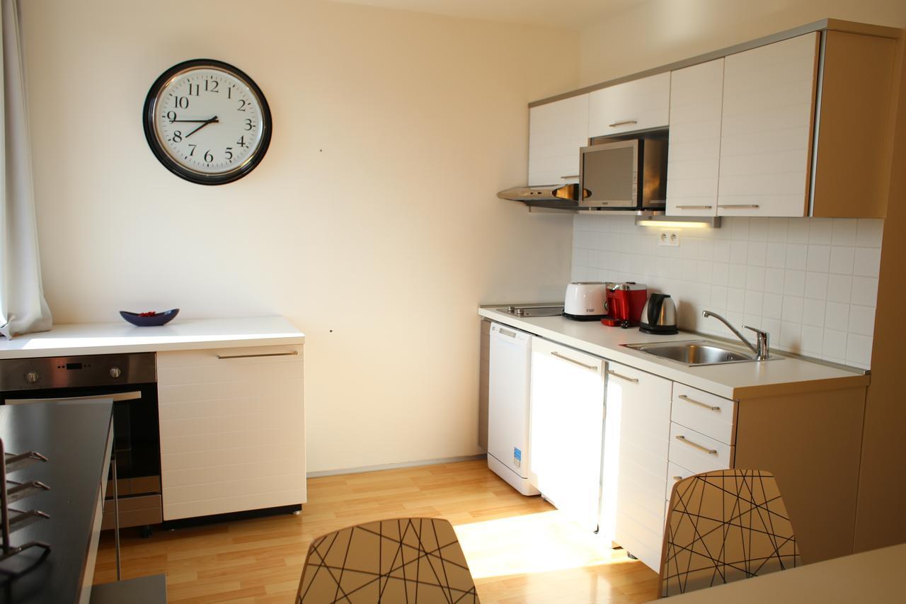 Golden Family Apartments ปราก ภายนอก รูปภาพ