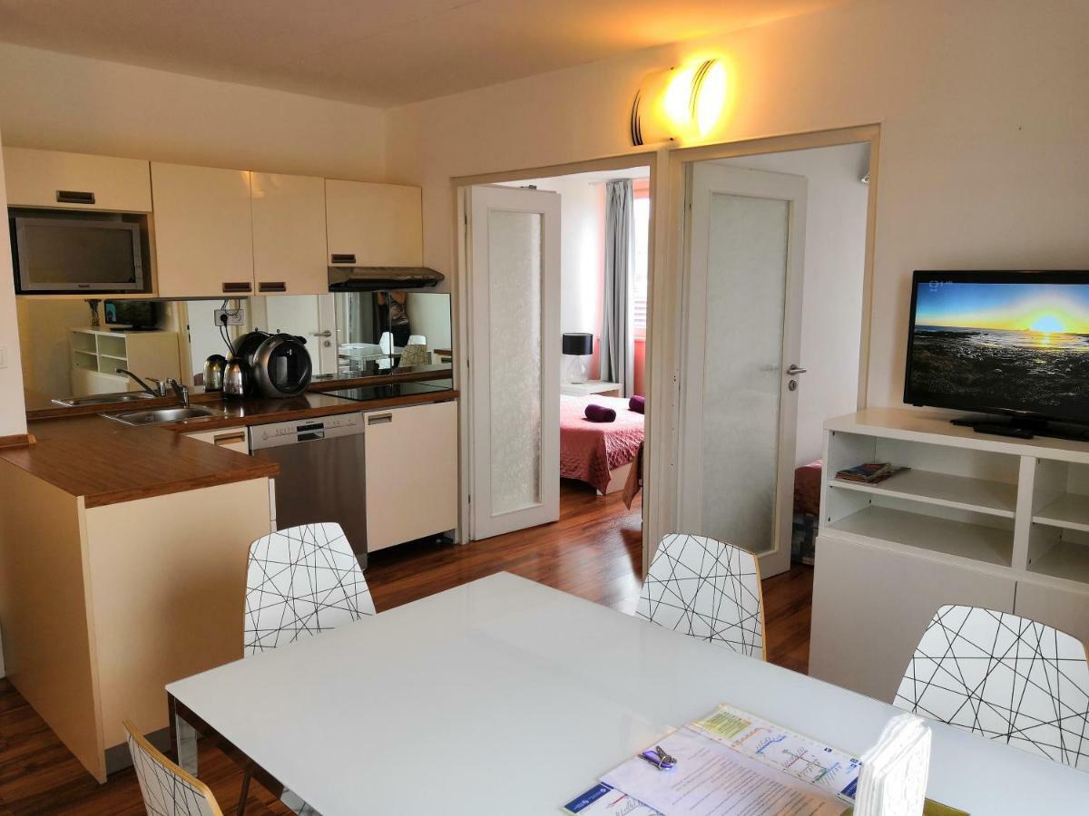 Golden Family Apartments ปราก ภายนอก รูปภาพ